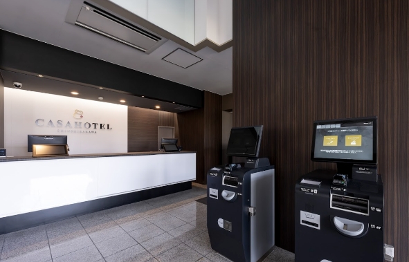 フロント／自動チェックイン機